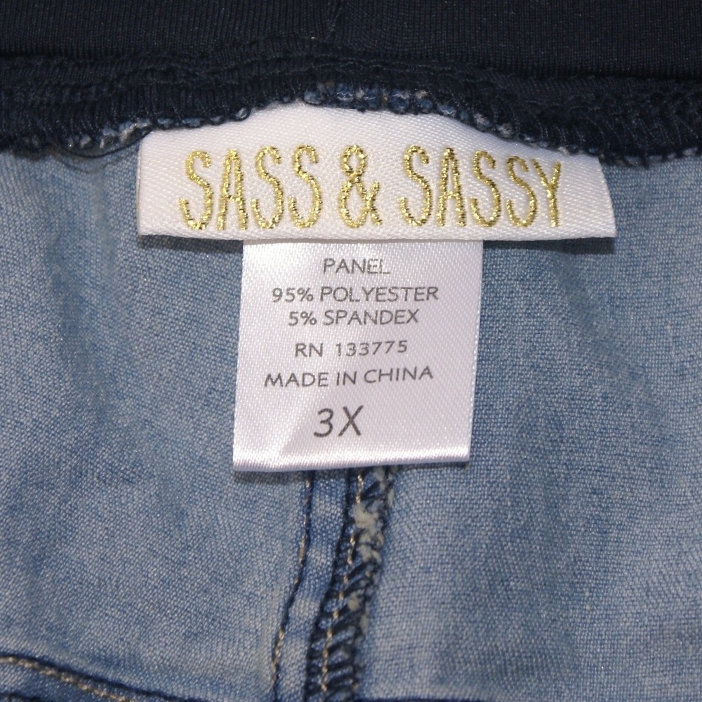 Sass & Sassy Maternity Denim Shorts Light Wash Blue Belly Panel Plus Size 3X NWT - Picture 7 of 13